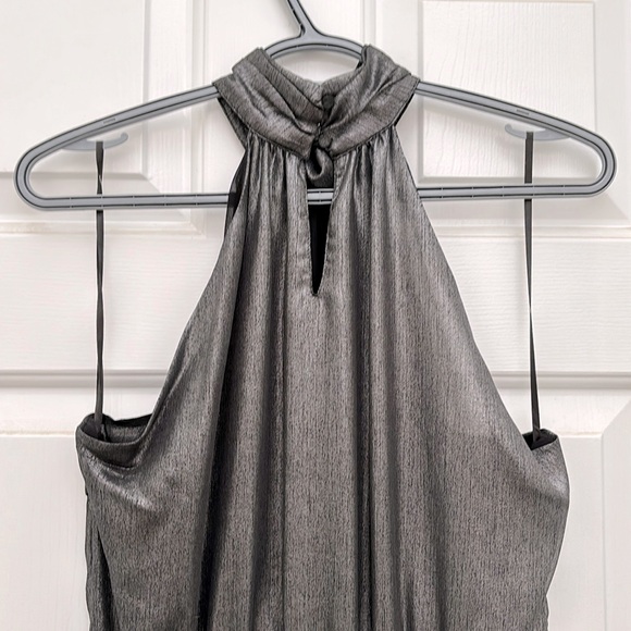 Metallic knee length dress - Picture 4 of 4